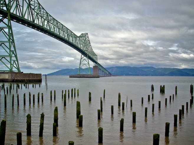OR Bridge to WA